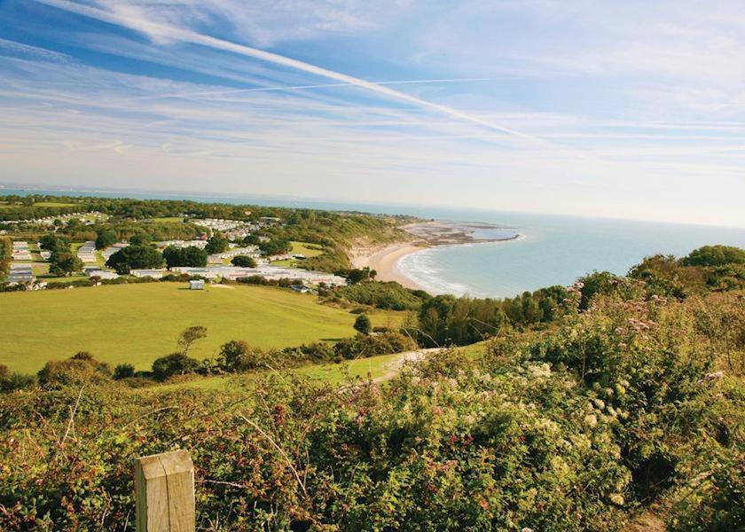 "Trinity" At Whitecliff Bay Isle Of Wight- Yarborough View 4 Hotel Bembridge Exterior photo